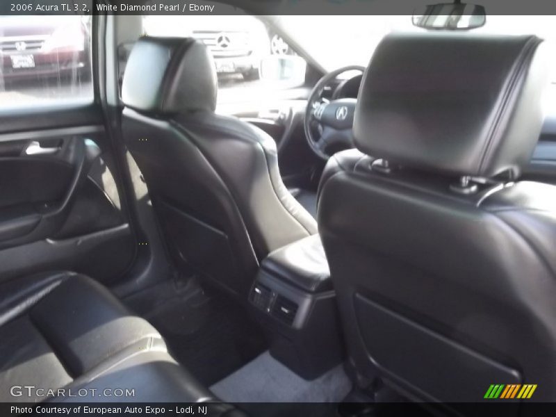 White Diamond Pearl / Ebony 2006 Acura TL 3.2
