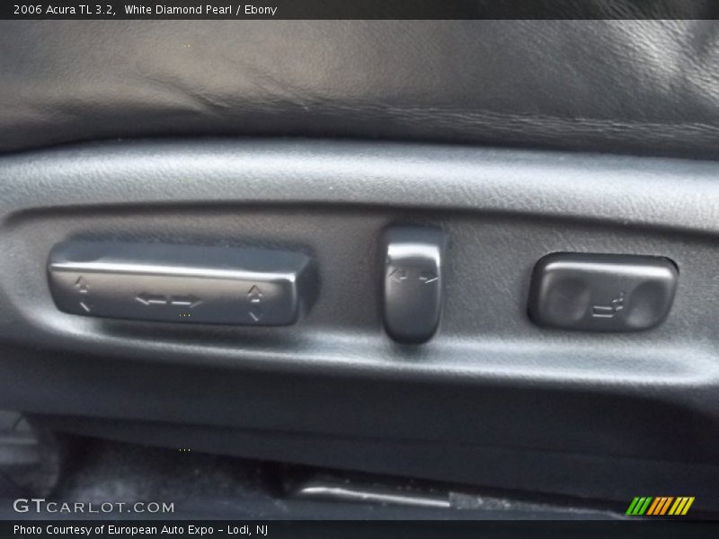 White Diamond Pearl / Ebony 2006 Acura TL 3.2