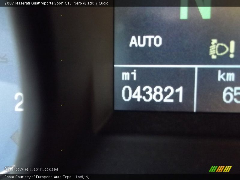 Nero (Black) / Cuoio 2007 Maserati Quattroporte Sport GT