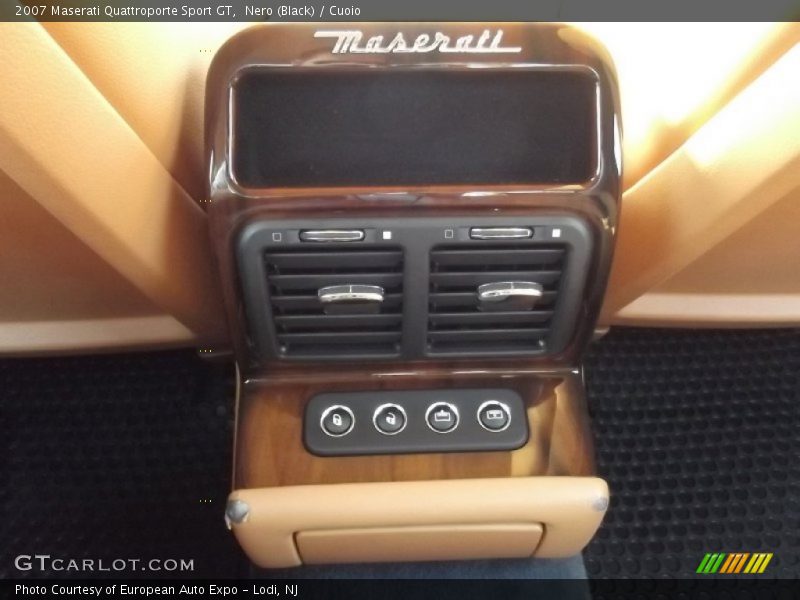 Nero (Black) / Cuoio 2007 Maserati Quattroporte Sport GT