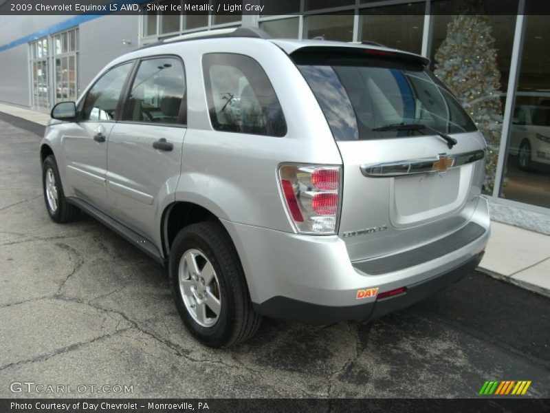 Silver Ice Metallic / Light Gray 2009 Chevrolet Equinox LS AWD