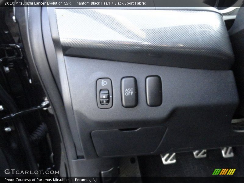 Phantom Black Pearl / Black Sport Fabric 2010 Mitsubishi Lancer Evolution GSR
