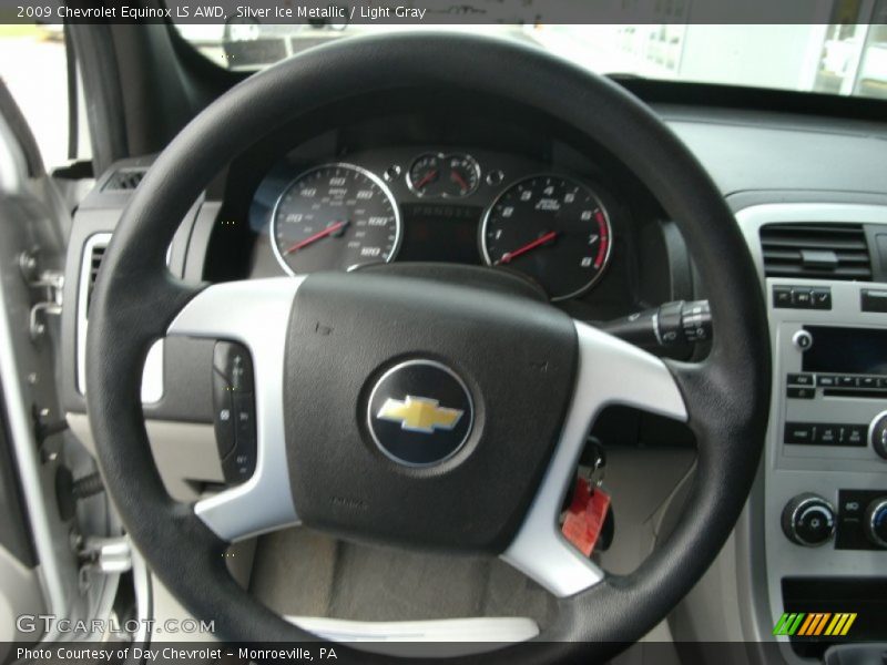 Silver Ice Metallic / Light Gray 2009 Chevrolet Equinox LS AWD