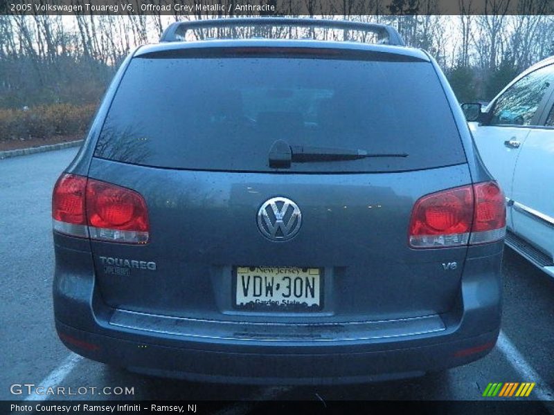 Offroad Grey Metallic / Anthracite 2005 Volkswagen Touareg V6