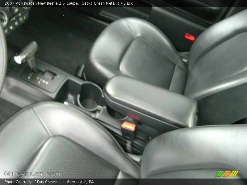 Gecko Green Metallic / Black 2007 Volkswagen New Beetle 2.5 Coupe