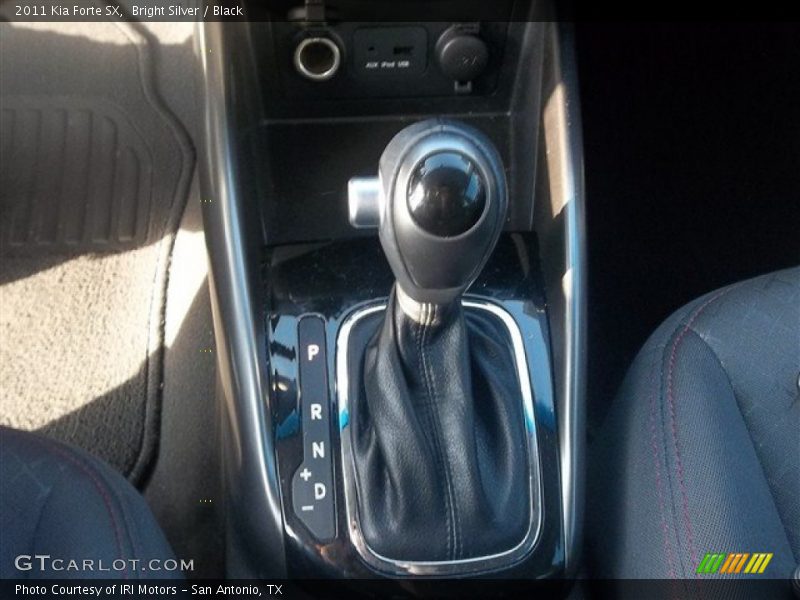Bright Silver / Black 2011 Kia Forte SX