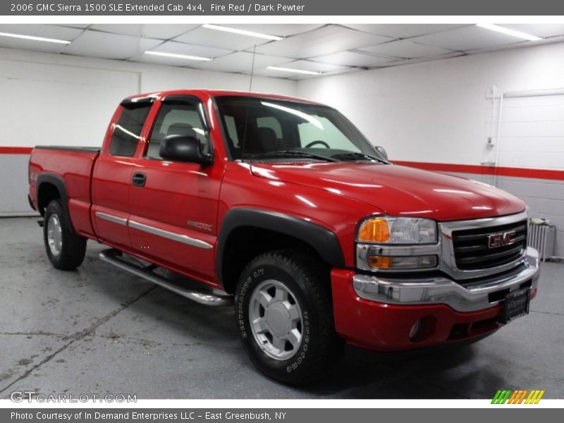 Front 3/4 View of 2006 Sierra 1500 SLE Extended Cab 4x4