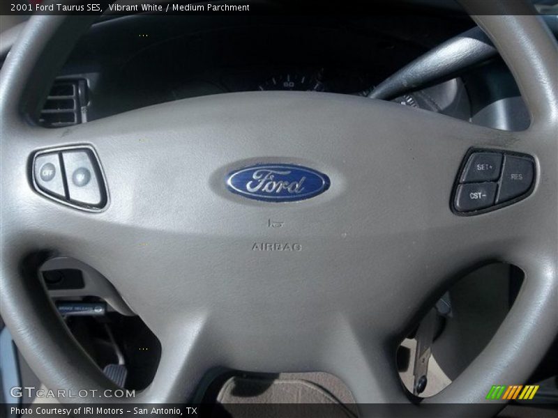 Vibrant White / Medium Parchment 2001 Ford Taurus SES