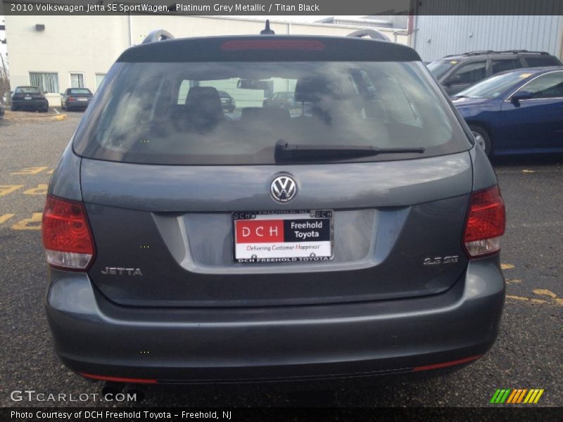 Platinum Grey Metallic / Titan Black 2010 Volkswagen Jetta SE SportWagen