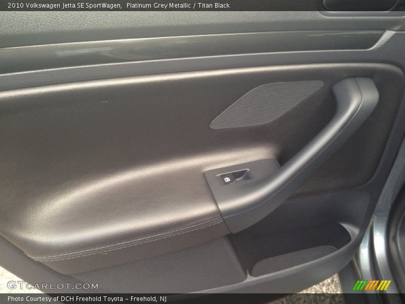 Platinum Grey Metallic / Titan Black 2010 Volkswagen Jetta SE SportWagen