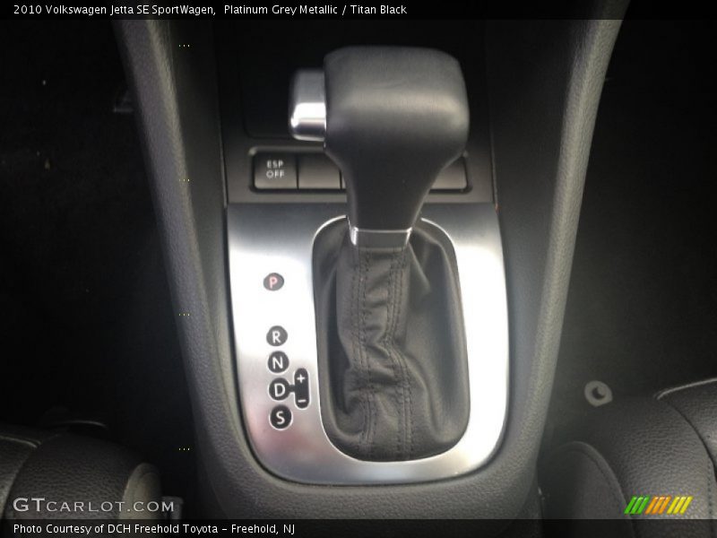 Platinum Grey Metallic / Titan Black 2010 Volkswagen Jetta SE SportWagen