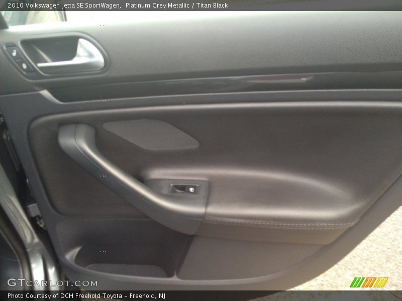 Platinum Grey Metallic / Titan Black 2010 Volkswagen Jetta SE SportWagen