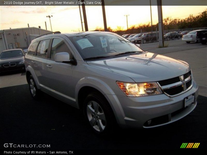Bright Silver Metallic / Dark Slate Gray 2010 Dodge Journey SXT