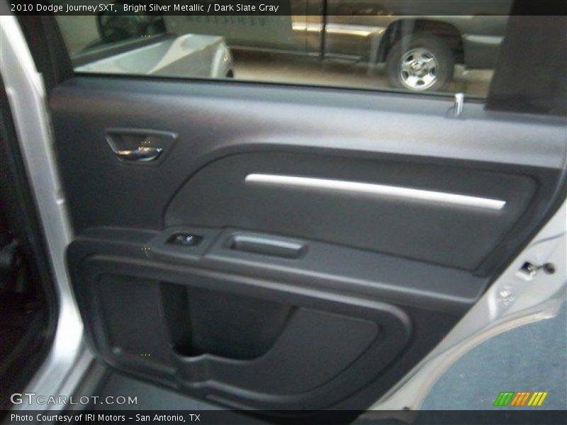 Bright Silver Metallic / Dark Slate Gray 2010 Dodge Journey SXT