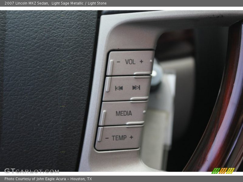 Controls of 2007 MKZ Sedan
