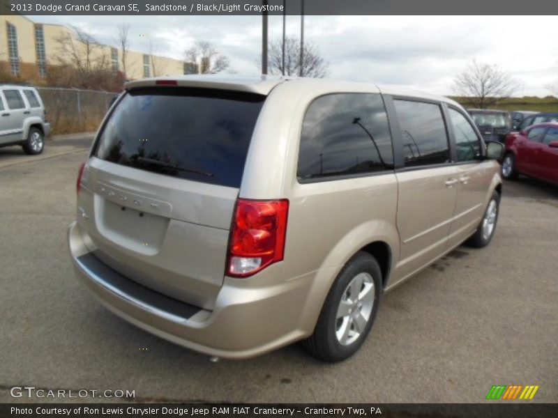 Sandstone / Black/Light Graystone 2013 Dodge Grand Caravan SE