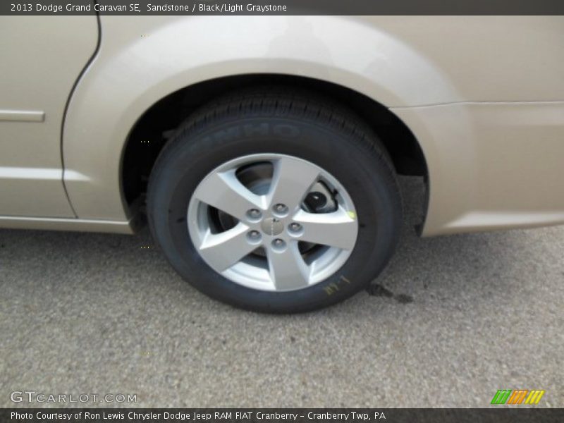Sandstone / Black/Light Graystone 2013 Dodge Grand Caravan SE