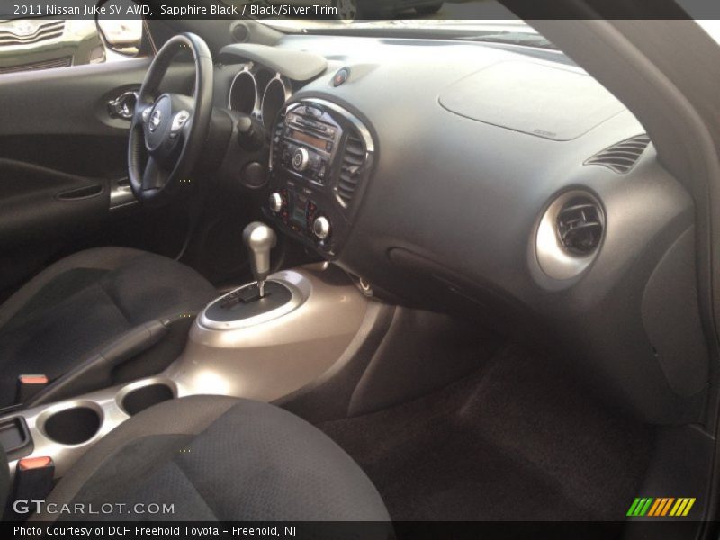 Sapphire Black / Black/Silver Trim 2011 Nissan Juke SV AWD