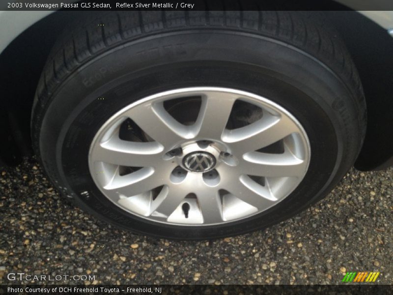 Reflex Silver Metallic / Grey 2003 Volkswagen Passat GLS Sedan