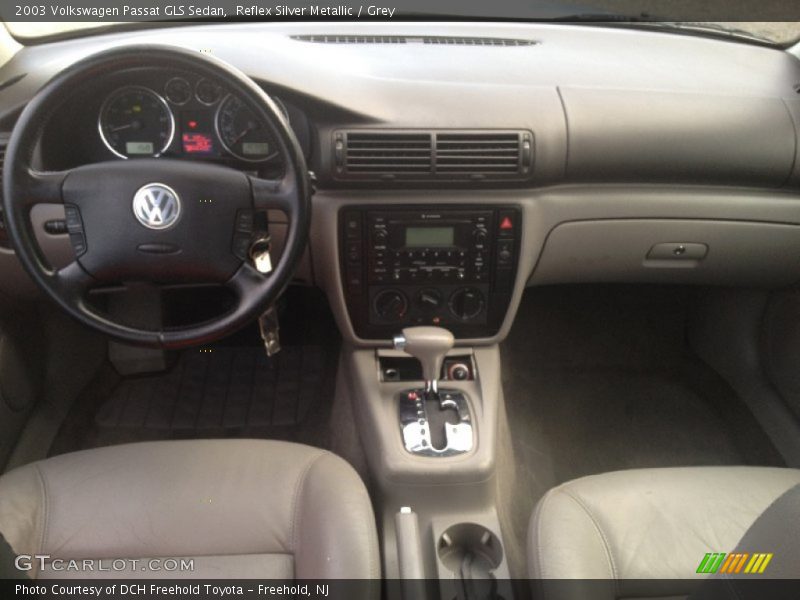 Reflex Silver Metallic / Grey 2003 Volkswagen Passat GLS Sedan