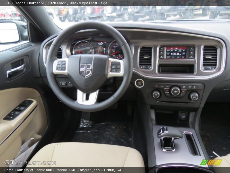 Pitch Black / Black/Light Frost Beige 2013 Dodge Charger SE