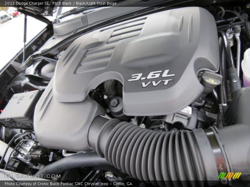 Pitch Black / Black/Light Frost Beige 2013 Dodge Charger SE