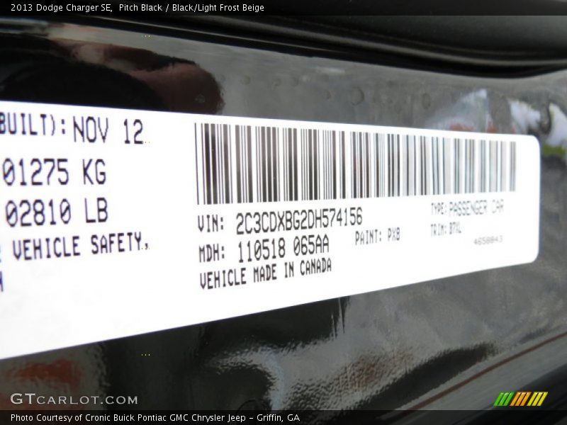 Pitch Black / Black/Light Frost Beige 2013 Dodge Charger SE