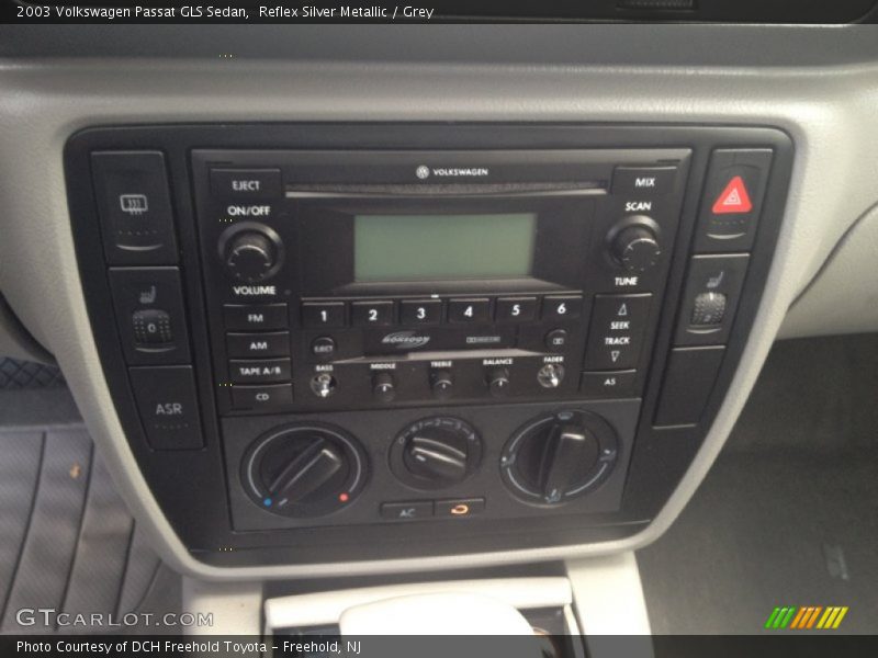 Reflex Silver Metallic / Grey 2003 Volkswagen Passat GLS Sedan