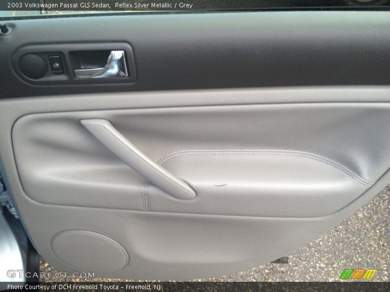 Reflex Silver Metallic / Grey 2003 Volkswagen Passat GLS Sedan
