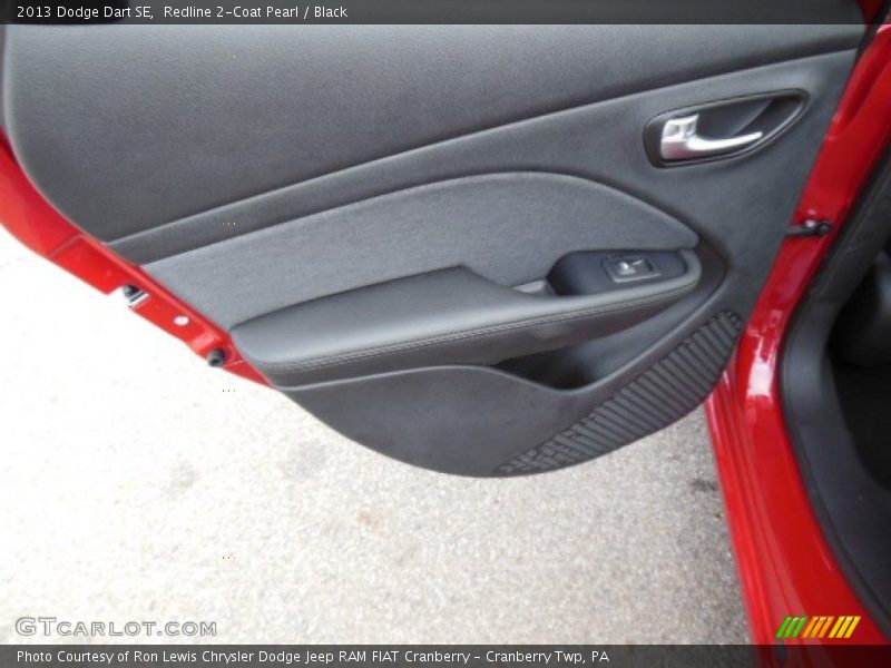 Redline 2-Coat Pearl / Black 2013 Dodge Dart SE