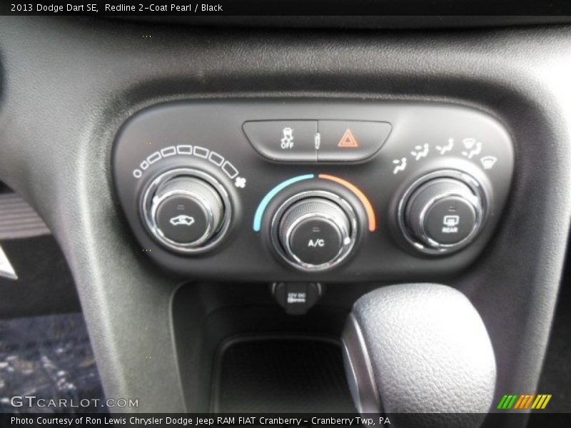 Redline 2-Coat Pearl / Black 2013 Dodge Dart SE