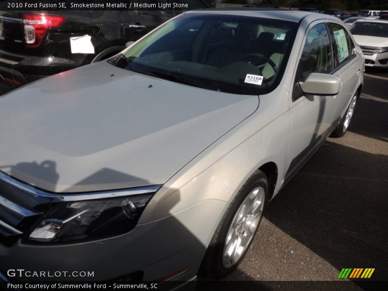Smokestone Metallic / Medium Light Stone 2010 Ford Fusion SE