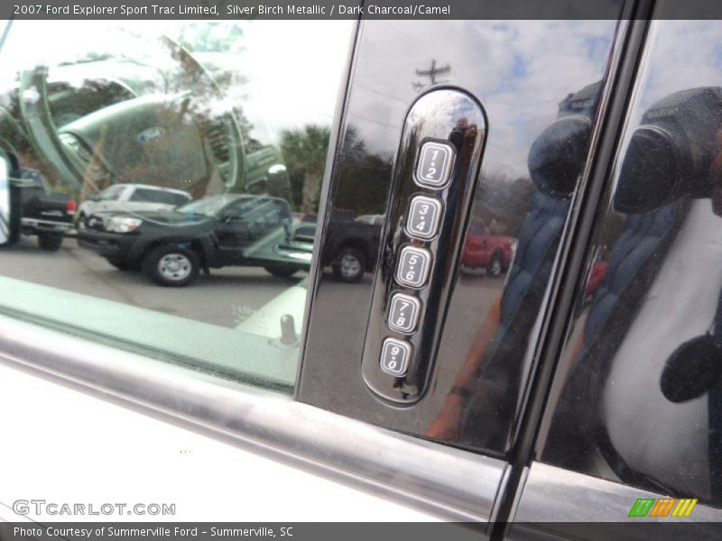 Silver Birch Metallic / Dark Charcoal/Camel 2007 Ford Explorer Sport Trac Limited