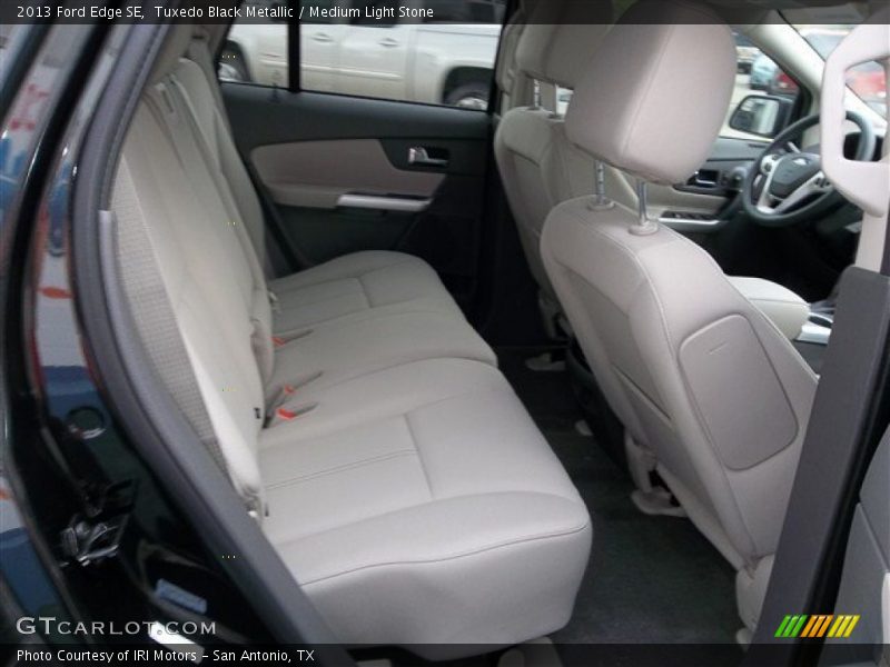 Tuxedo Black Metallic / Medium Light Stone 2013 Ford Edge SE