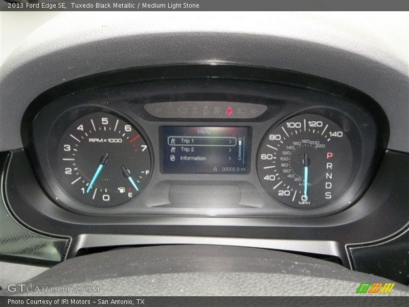 Tuxedo Black Metallic / Medium Light Stone 2013 Ford Edge SE