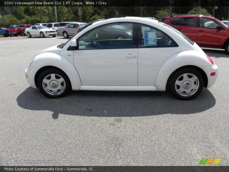 White / Grey 2000 Volkswagen New Beetle GLX 1.8T Coupe