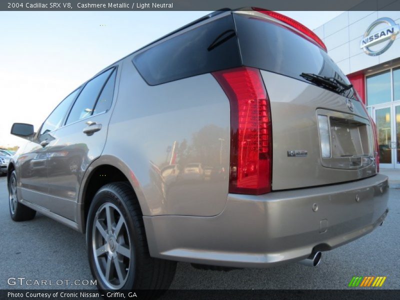 Cashmere Metallic / Light Neutral 2004 Cadillac SRX V8