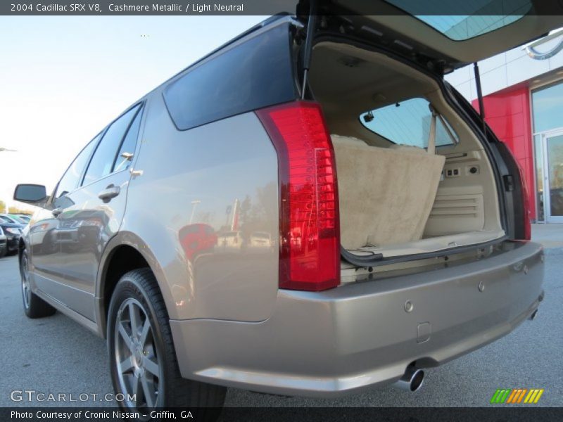 Cashmere Metallic / Light Neutral 2004 Cadillac SRX V8