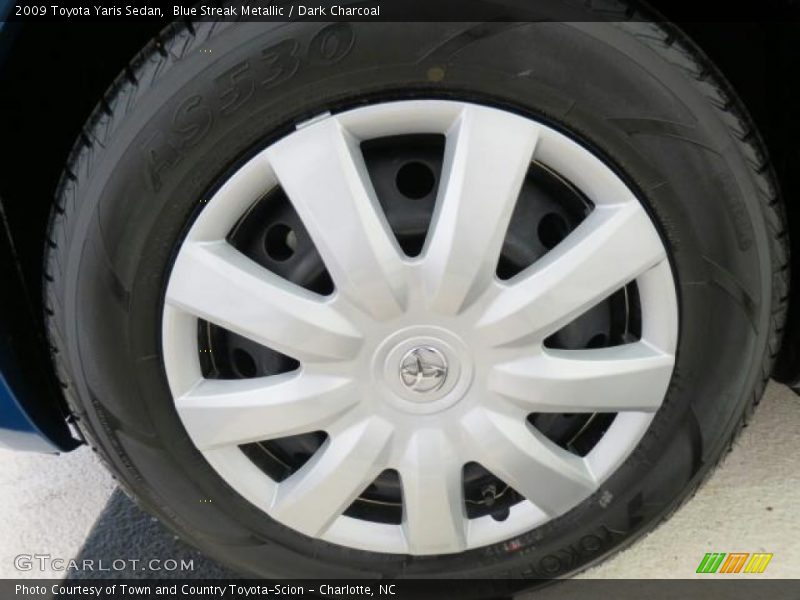 Blue Streak Metallic / Dark Charcoal 2009 Toyota Yaris Sedan