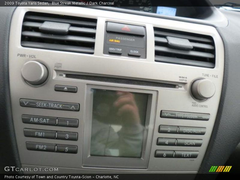 Blue Streak Metallic / Dark Charcoal 2009 Toyota Yaris Sedan