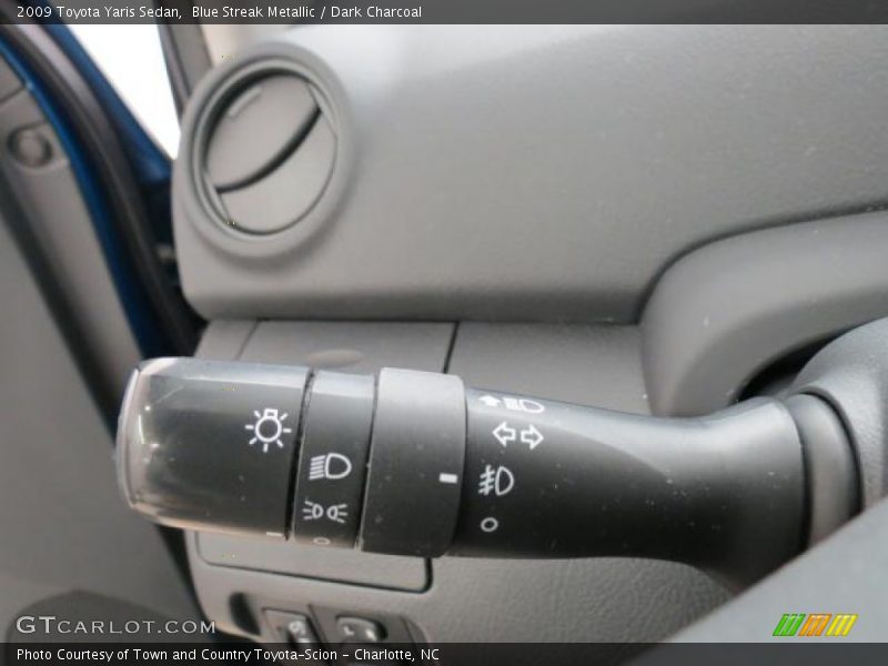 Blue Streak Metallic / Dark Charcoal 2009 Toyota Yaris Sedan