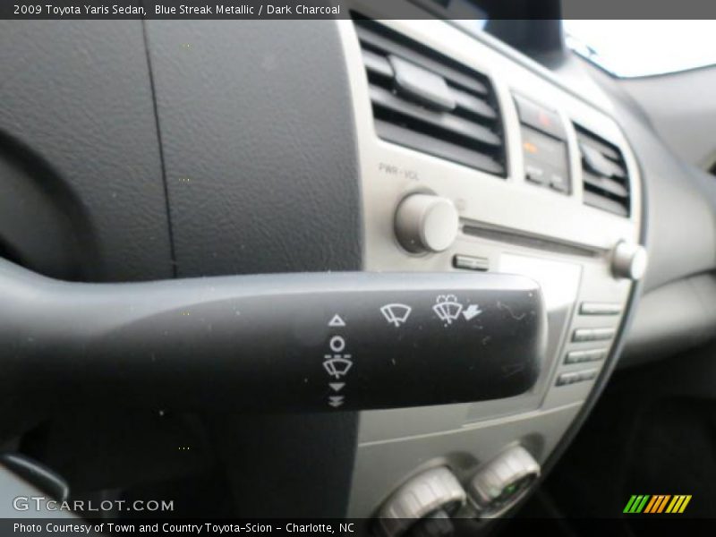 Blue Streak Metallic / Dark Charcoal 2009 Toyota Yaris Sedan