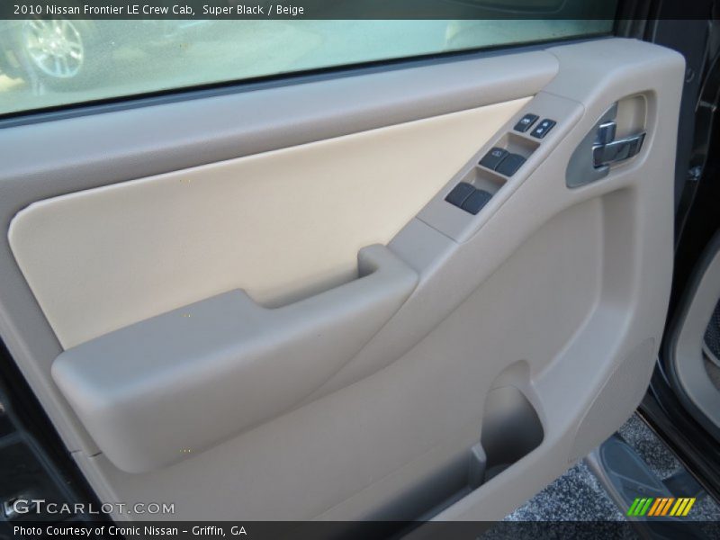 Super Black / Beige 2010 Nissan Frontier LE Crew Cab