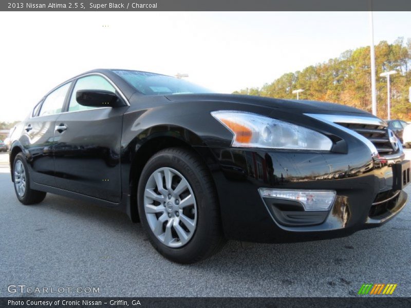 Super Black / Charcoal 2013 Nissan Altima 2.5 S