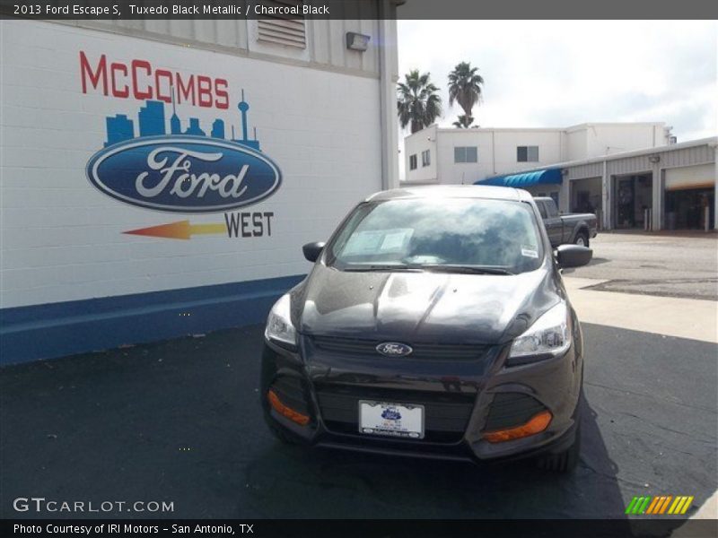 Tuxedo Black Metallic / Charcoal Black 2013 Ford Escape S