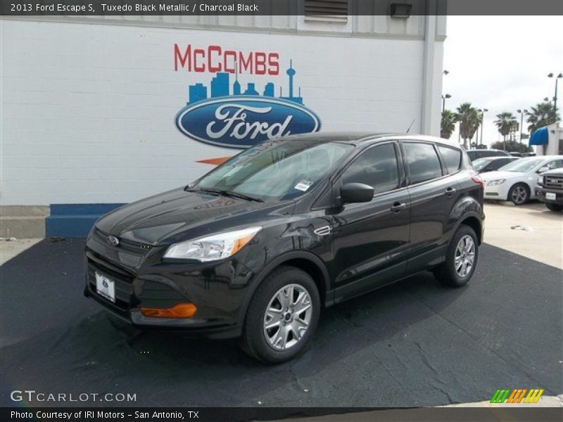 Tuxedo Black Metallic / Charcoal Black 2013 Ford Escape S