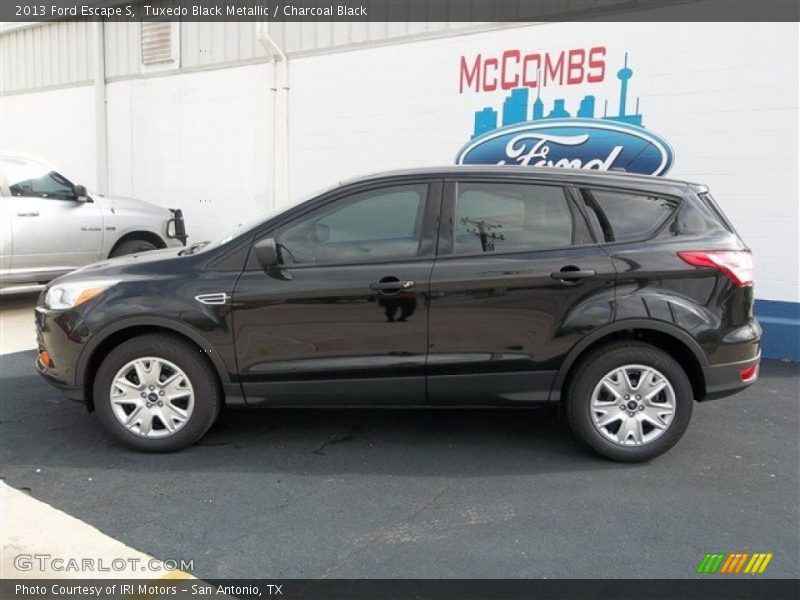 Tuxedo Black Metallic / Charcoal Black 2013 Ford Escape S