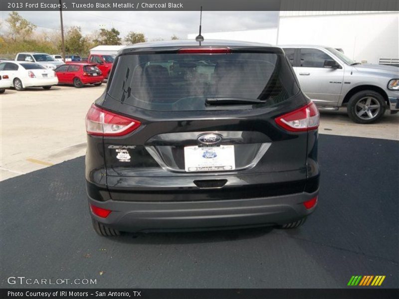 Tuxedo Black Metallic / Charcoal Black 2013 Ford Escape S