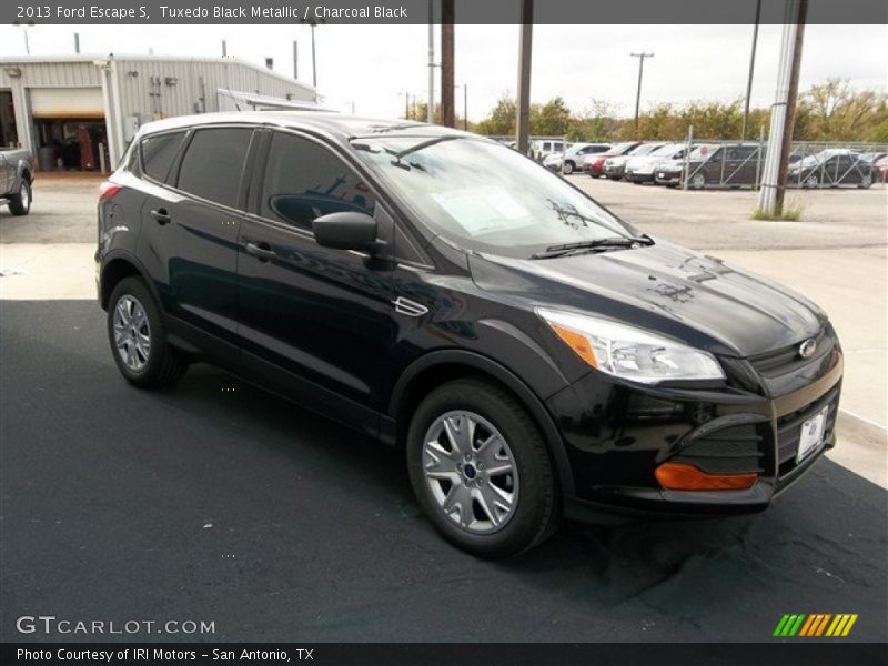 Tuxedo Black Metallic / Charcoal Black 2013 Ford Escape S