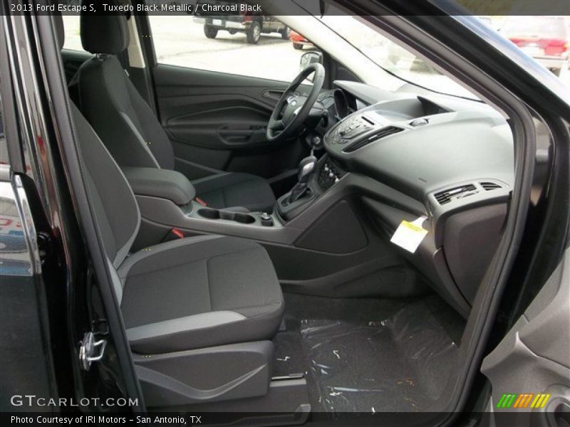 Tuxedo Black Metallic / Charcoal Black 2013 Ford Escape S